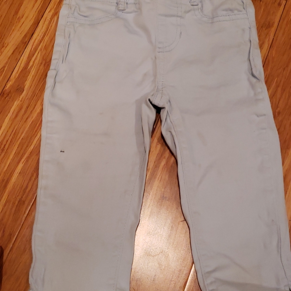 Capris - Picture 4 of 5